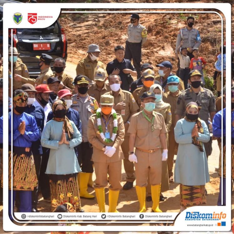 Bupati Batanghari Hadiri Kunker Gubernur Jambi ke Desa Karya Mukti