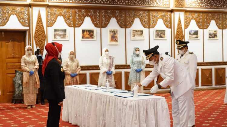 Pj. Gubernur Jambi Lantik Bupati Terpilih Secara Hybrid, Ini Pesannya Kepada KDH