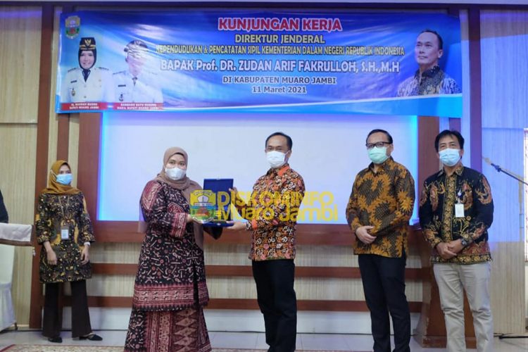 Bupati Muaro Jambi Terima Kunker Dukcapil Kemendagri
