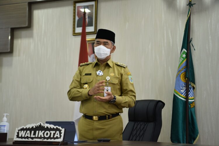 Walikota Jambi Raih Penghargaan Plakat Dana Insentif Daerah