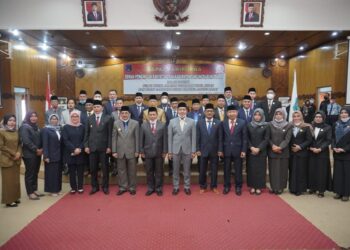 DPRD Tanjab Barat Gelar Rapat Paripurna Dalam Rangka Serah Terima Jabatan Bupati dan Wabup