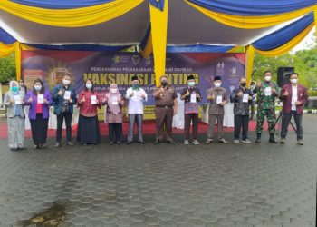Pemkab Batanghari Laksanakan Suntik Vaksin Pertama