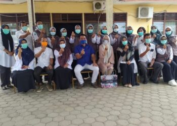 Bupati Batanghari Beserta Istri Kembali di Suntik Vaksin Tahap Kedua