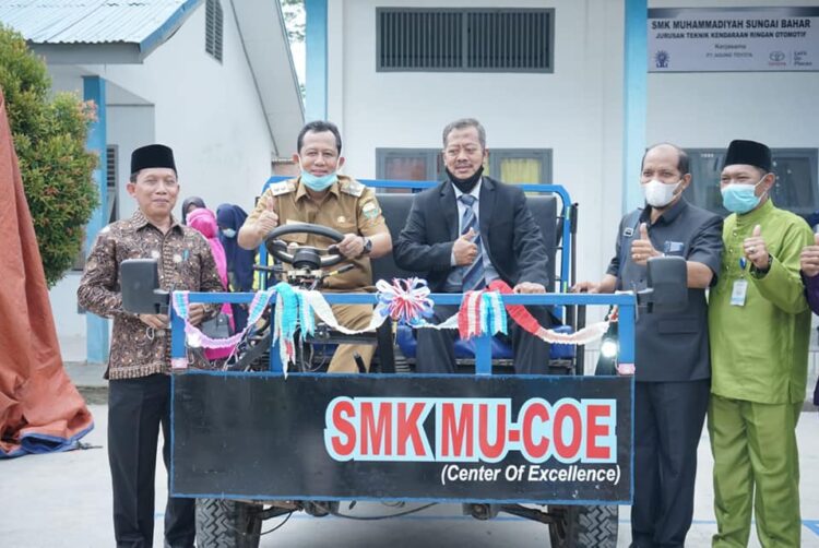 Wabup BBS Hadiri Launching Mobil Esemka MU-COE
