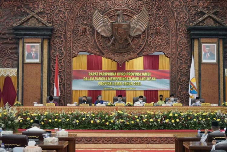Wabup Muaro Jambi Hadiri Sidang Paripurna HUT Ke-64