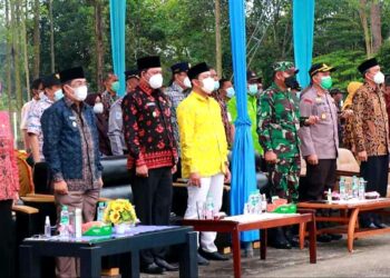 Plt. Ketua DPRD Tanjab Barat Hadiri Acara Energizing Listrik Untuk 19 Desa