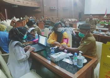 Puluhan Anggota DPRD Muarojambi Divaksin Covid-19