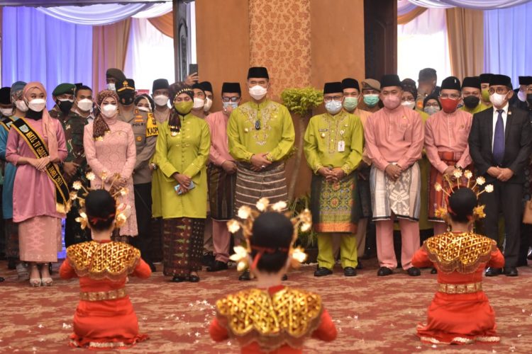 Pj.Gubernur Hadiri Peringatan HUT Kota Jambi