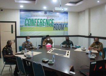 Sekda Tanjab Barat Menghadiri Acara Pelantikan Bupati dan Wakil Bupati Bungo Secara Virtual