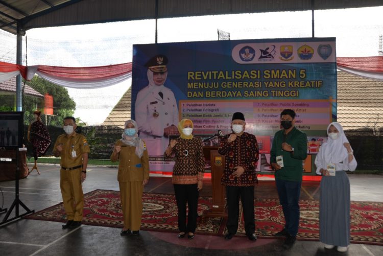 Pj. Gubernur Luncurkan Program Entrepreneur Muda Wujudkan Generasi Kreatif dan Berdaya Saing