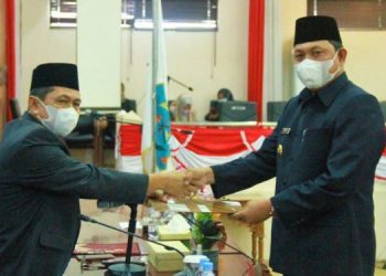 Wabup Tanjab Barat Hadiri Rapat Paripurna DPRD Terkait LKPJ Tahun Anggaran 2020