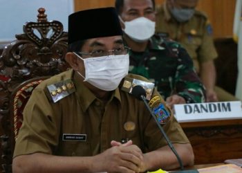 Bupati Tanjab Barat Ikuti Rapat Virtual Kepala Daerah Seluruh Indonesia