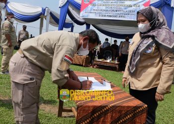 Bupati Masnah Kukuhkan Forum Komunikasi Kepala Desa di Pematang Jering, Jaluko