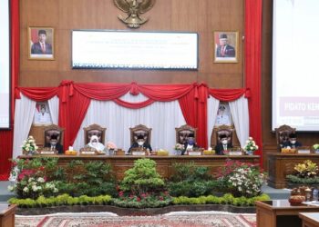 Ketua DPRD Muarojambi Pimpin Paripurna Mendengar Pidato Kenegaran HUT RI ke-76