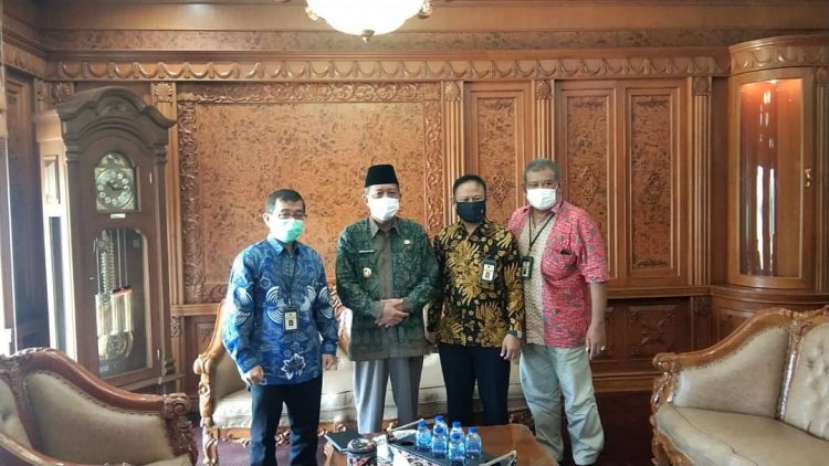 Wagub Jambi Himbau Masyarakat Taat Membayar Pajak