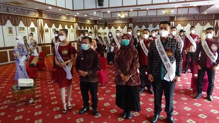 Gubernur Al Haris Minta Para Peserta Bujang Gadis 2021 Cintai Negeri Jambi
