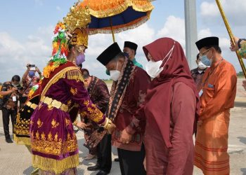 Gubernur Al Haris : Tugas Besar Menekan Angka Covid-19 dan Pemulihan Ekonomi