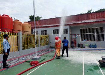 Pemkab Batanghari Gelar Simulasi Pemadam Kebakaran di Lapas