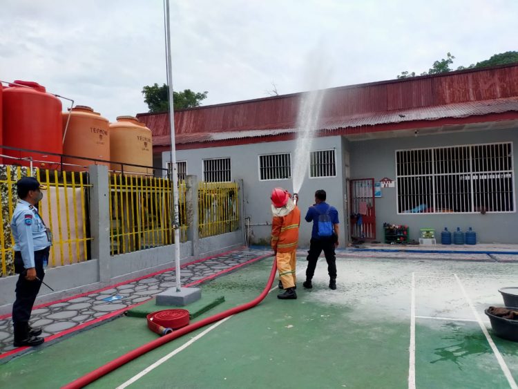 Pemkab Batanghari Gelar Simulasi Pemadam Kebakaran di Lapas