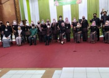 Sekda M. Azan Buka Grand Final Desain Motif dan Literasi Batik Khas Batanghari TA 2021