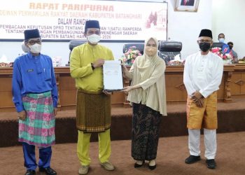 Dewan Batanghari Rapat Paripurna Penetapan Ranperda Tentang RPJMD 2021-2026