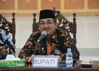 PIMPIN RAPAT GUGUS TUGAS KLA, BUPATI OPTIMIS TAHUN 2022 TANJAB BARAT RAIH PERINGKAT MADYA