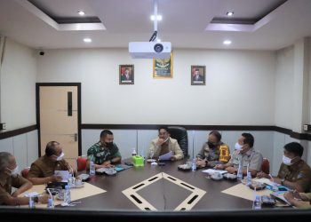 Bupati Ikuti Rapat Via Zoom Meting Dengan Jokowi Terkait Antisipasi lonjakan Covid-19 Varian Omicron