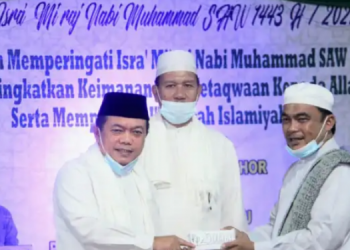 Gubernur Al Haris Hadiri Isra’ Miraj di Ponpes Al Jauharen Tanjung Johor