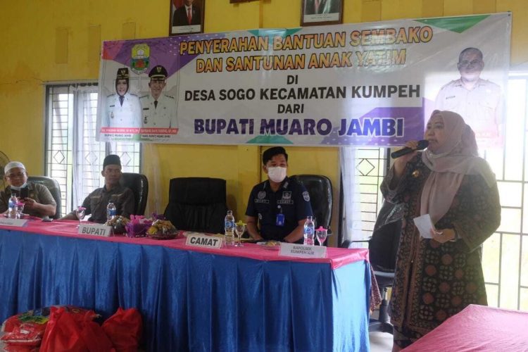 Pemkab Muaro Jambi Berikan Bantuan Paket Sembako dan Santunan Anak Yatim