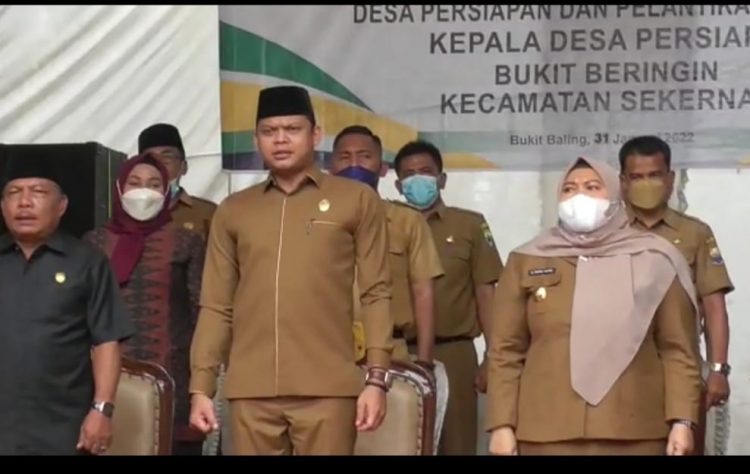 Ketua DPRD Yuli Setia Bhakti Hadiri Peresmian Desa Persiapan Bukit Baling