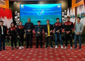 Gubernur Al Haris Jamu Makan Siang Atlit Sea Games Vietnam 