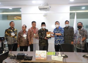 Bupati Tanjab Barat Sampaikan Usulan Program dan Kegiatan CSR di Kantor Skk Migas Pusat