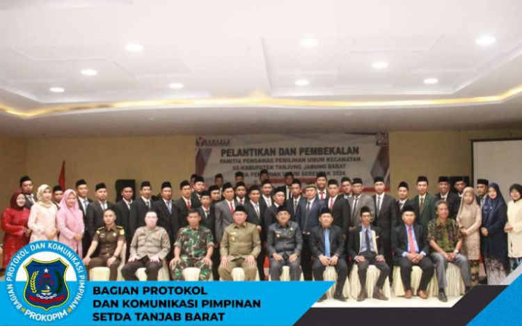 Bupati Lantik Panwaslu Kecamatan se Kabupaten Tanjab Barat