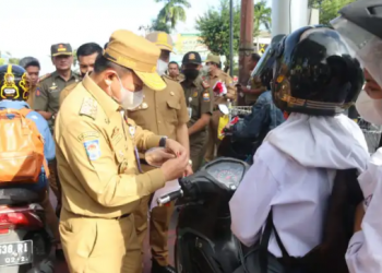 Gubernur Al Haris Dukung Gerakan 10 Juta Bendera Merah Putih