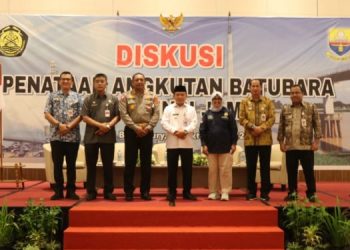 Gubernur Al Haris Tegaskan Perusahaan Batubara Wajib Patuhi Aturan