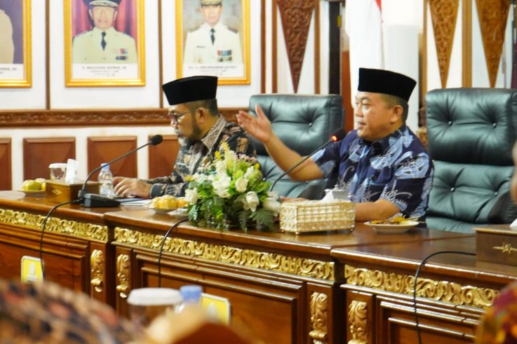 Al Haris : Pemprov Jambi Lakukan Pembatasan Angkutan Batubara Sebanyak 3500 Unit