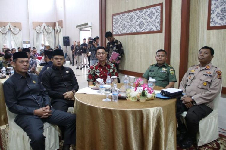 Ketua Dan Wakil Ketua DPRD Muarojambi Hadiri Musrembang RKPD 2024