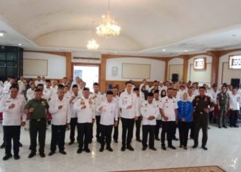 Bachyuni Deliansyah Bersama Gubernur Hadiri Pelantikan DPC APDESI Muaro Jambi