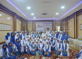 PJ Bupati Muaro Jambi dan Ketua TP PKK Hadiri Pengajian BKMT