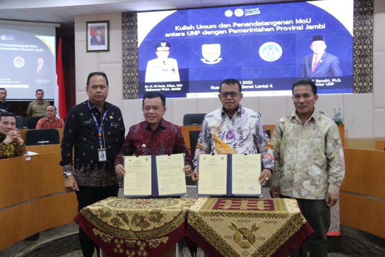 Gubernur Al Haris Teken MoU dengan Universitas Negeri Padang Tingkatkan SDM