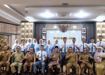 Pj Bupati Bachyuni Menjamu Paskibraka Perwakilan Kabupaten Muaro Jambi