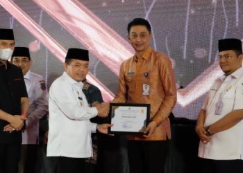 Pemkab Muaro Jambi Terima Piagam Penghargaan Pelaksanaan Percepatan Penurunan Stunting