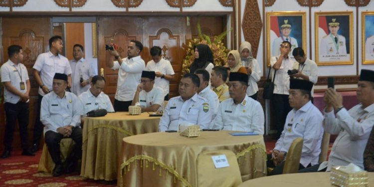 Sekda Muaro Jambi Hadiri Undangan Penyerahan Sertifikat Proper Periode Tahun 2021–2022