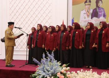 Gubernur Al Haris Kukuhkan 80 Bidan Delima Provinsi Jambi