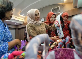 Pemkab Muaro Jambi Mengadakan Pelatihan Anyaman dan Bahan Perca Dekranasda