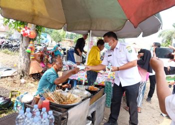 PemKab Muaro Jambi Gelar Pemberian Gratis Masker Guna Mencegah ISPA