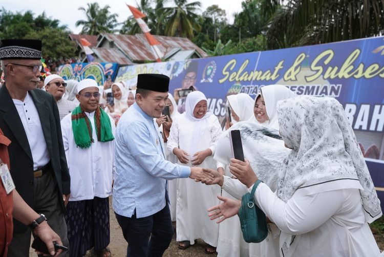 Gubernur Al Haris Resmikan Masjid Baiturrahim Rantau Keloyang Bungo