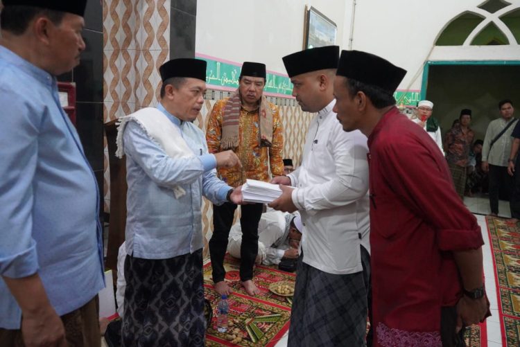 Safari Ramadhan di Desa Meranti, Gubernur Al Haris Ajak Masyarakat Pererat Silaturahmi