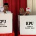 Ketua DPRD Jambi bersama Istri Nyoblos di TPS 13 Kenali Besar