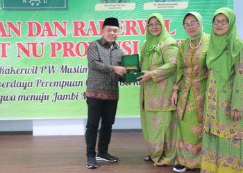 Gubernur Al Haris Dorong Muslimat NU Ambil Peran di Masyarakat